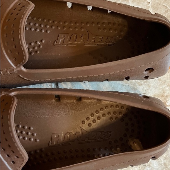Floafers Brown Slip On Lightweight Driving Foam Loafers - Size 10 - Picture 4 of 11
